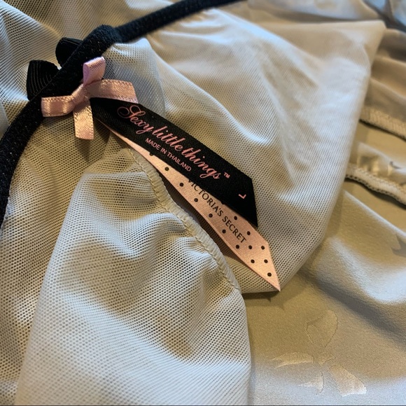 Victoria’s Secret Garter Belt L - Picture 7 of 7